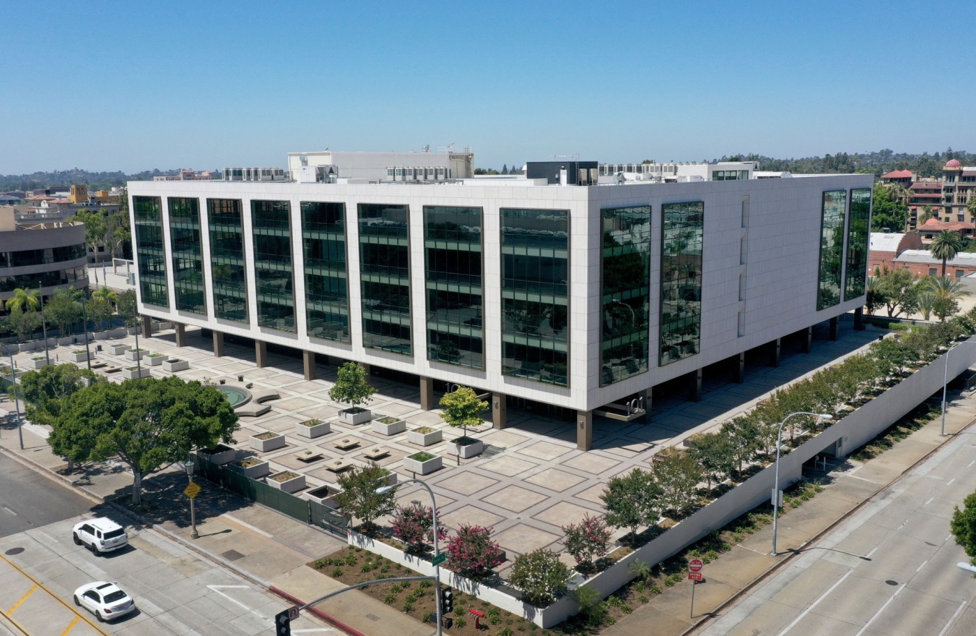 Famed Marengo Avenue building now has windows, and it’s almost open for business Hayti News
