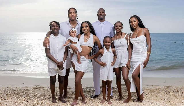 CHAD JOHNSON AND SHARELLE ROSADO POSE WITH THEIR KIDS IN SWEET PHOTOS | Hayti - News, Videos and